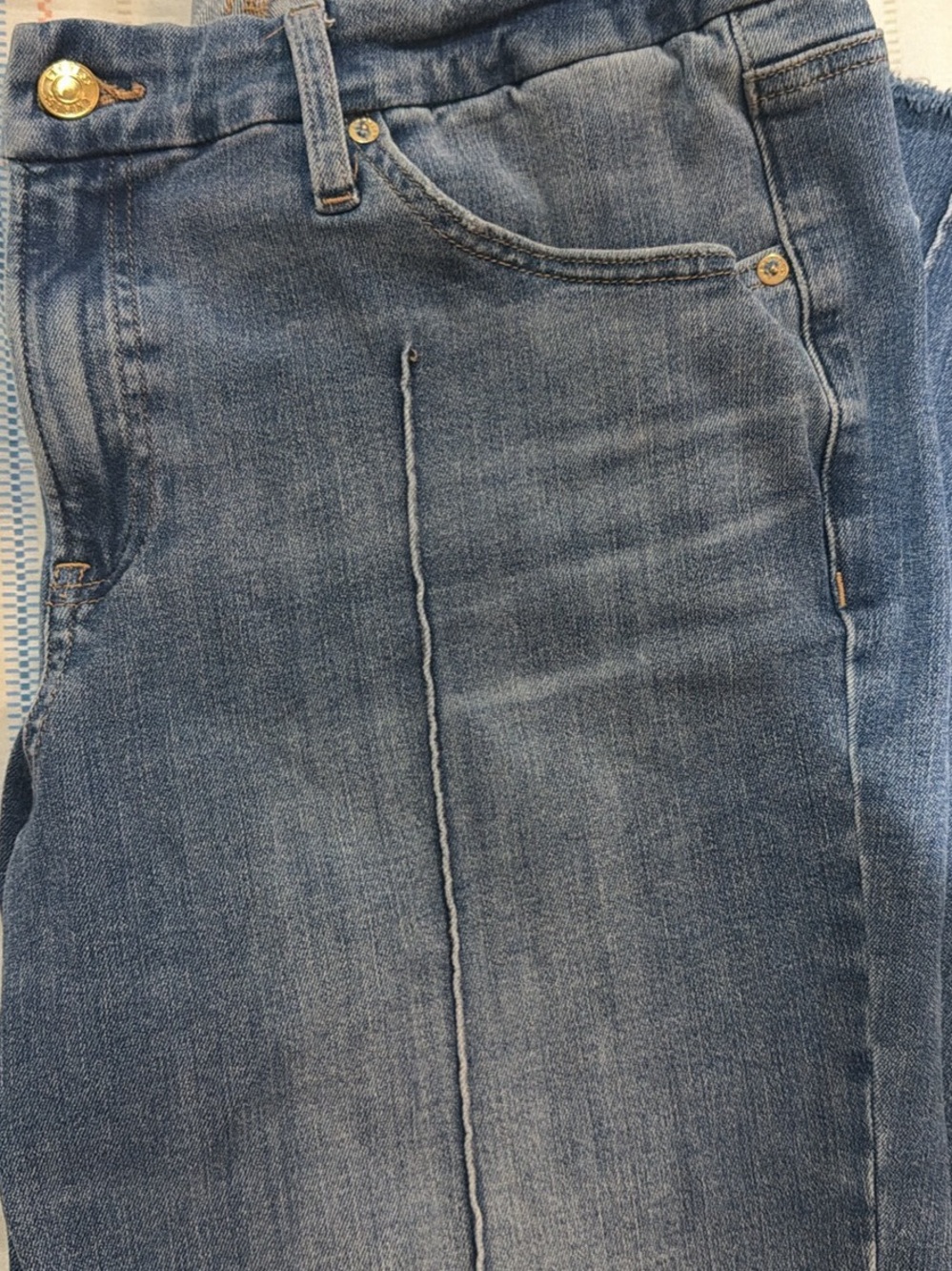 Express 70’s Flare Mid Rise Flexx Hyper Stretch Large Short